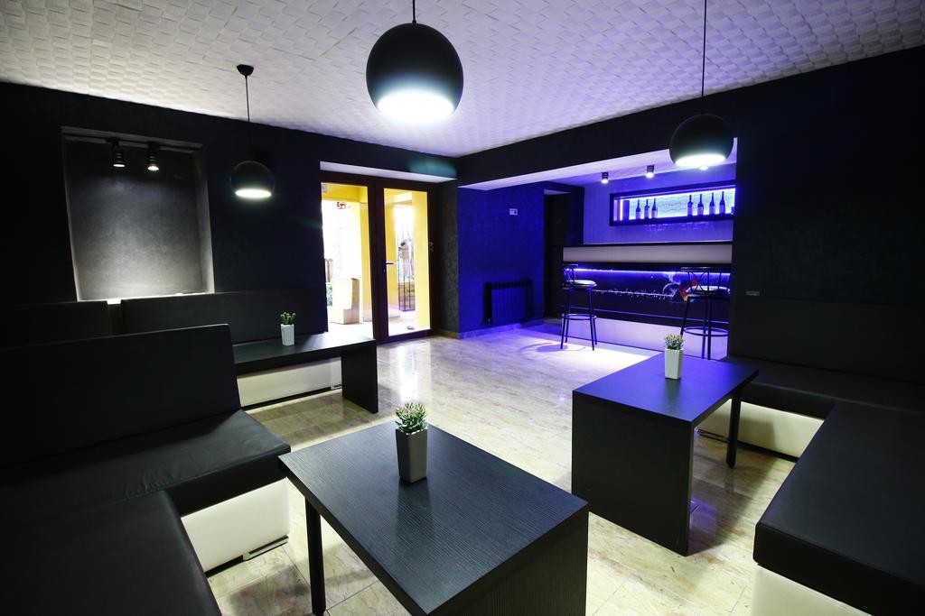 萨尼酒店 第比利斯 外观 照片